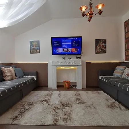15 Apartament *