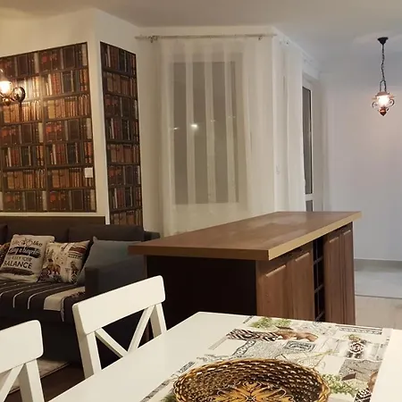 Apartman 15 *