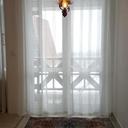 Appartement 15 *